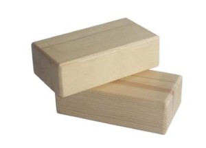 Klocek drewniane lakierowane powyżej 10 szt 